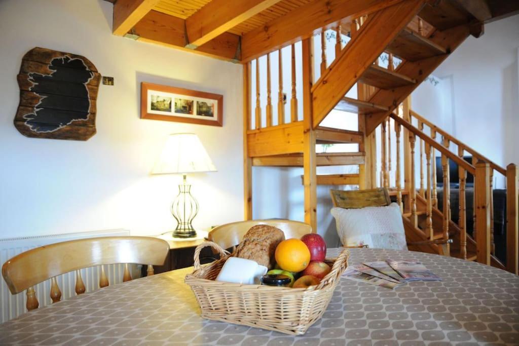 Cottage Skelligs Coast, Ring Of Kerry 캐허시빈 외부 사진